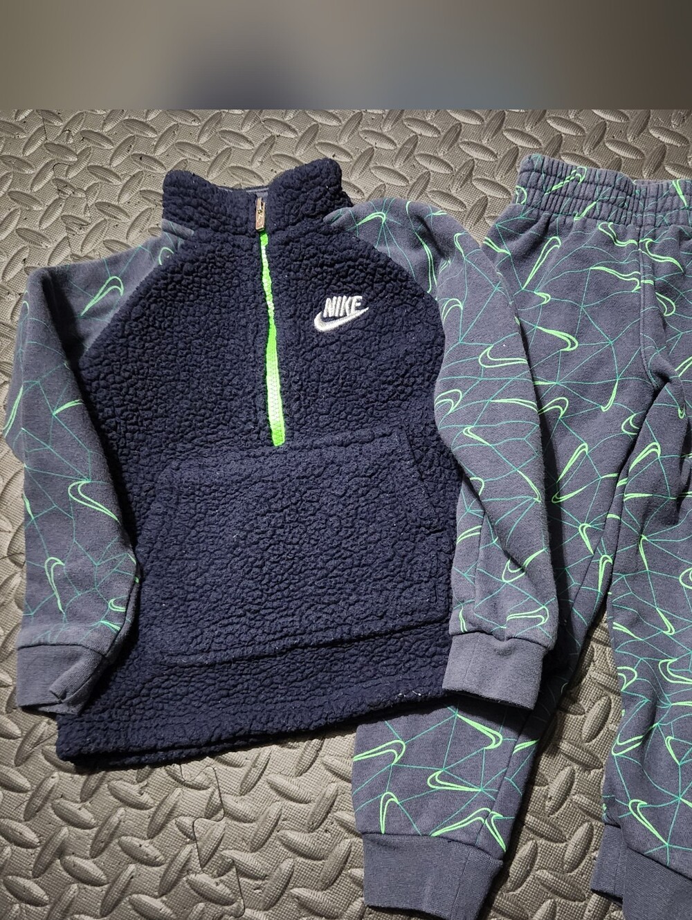 4T Nike Set